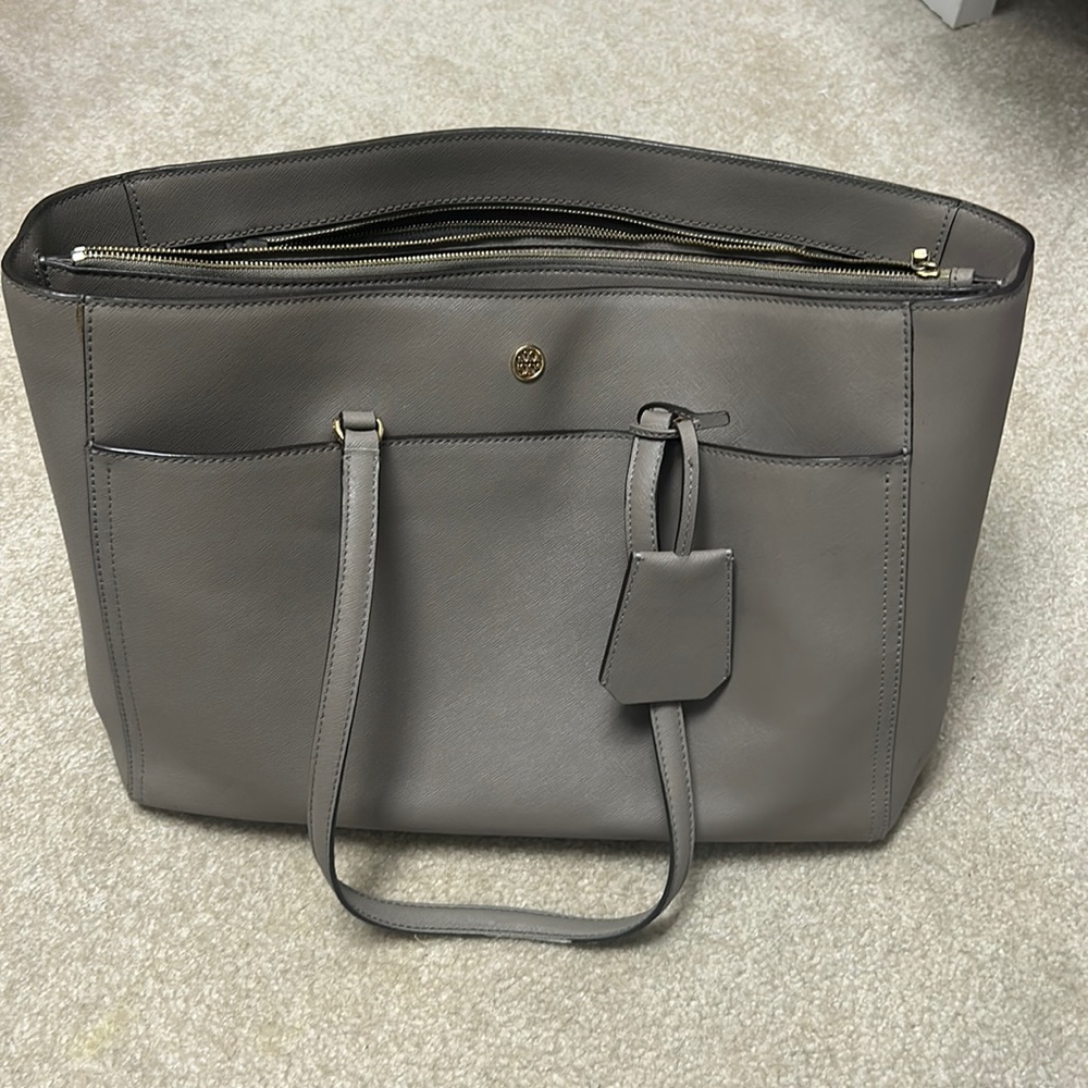 Tory Burch Robinson tote